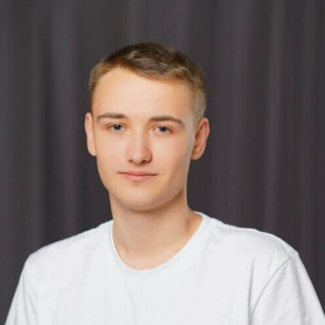 Роман Олександрович Савченко